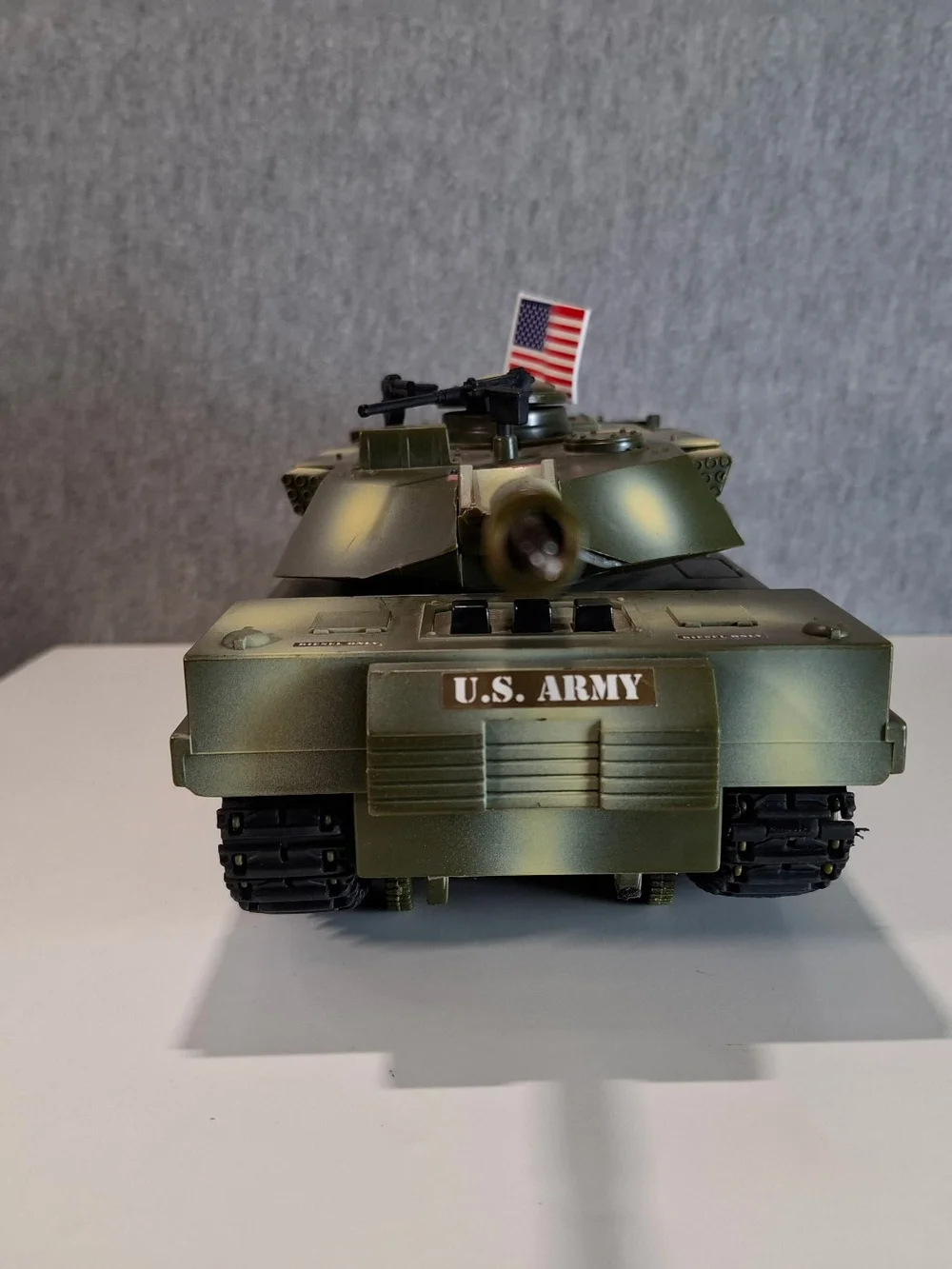 GI JOE 90's Army Green Remote Control Toy Tank with American Flag Decals